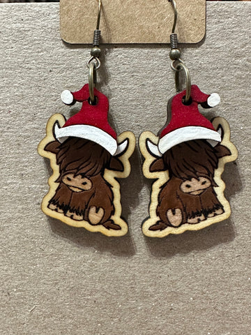 Wooden Holiday Highland Cow Dangly Earring